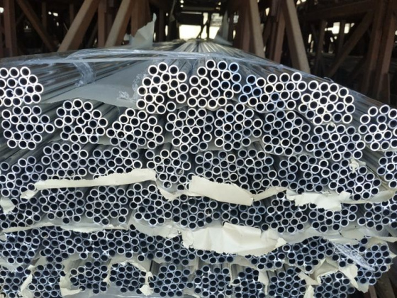 truba-alyuminievaya-kruglaya-32x4-mm-amg2m