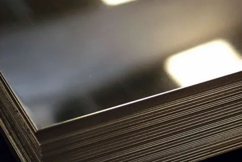 list-nerzhaveyushhij-zerkalnyij-0.5x1000x2000-mm-aisi-304