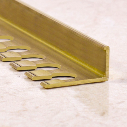 profil-latunnyij-g-obraznyij-10x8-mm