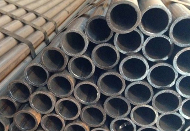 truba-magistralnaya-st20-530x9-mm